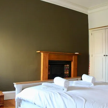 Apartment Modern 3 Bedroom Flat Close To Center Edinburgh