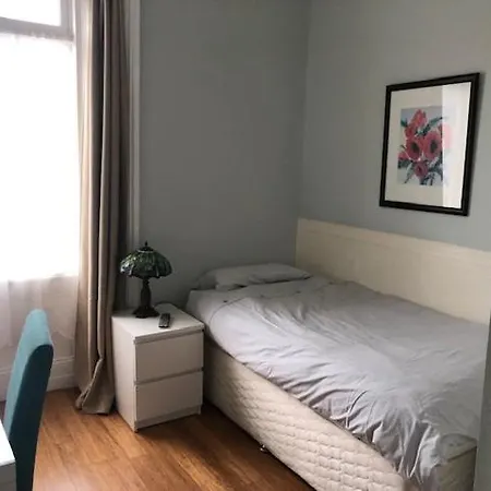 게스트하우스 Drumorne 3*