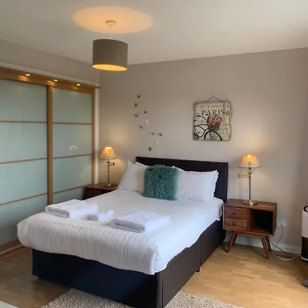 아파트 5 Bedroom Penthouse 에든버러