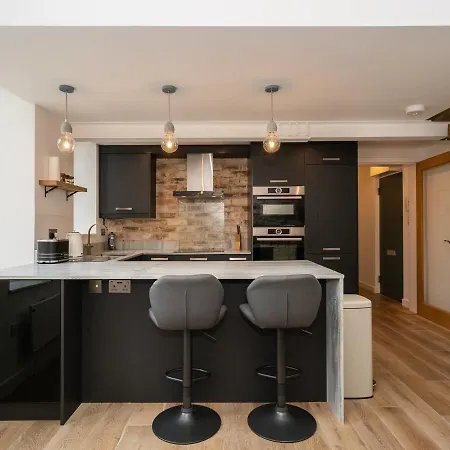 Pass The Keys Stunning 3 Bed Loft Style With Free Parking Lägenhet Edinburg