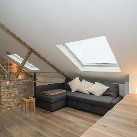 2bd Loft Style - - Free Parking - Pass The Keys