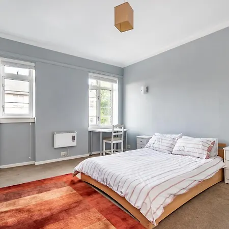 The Amazing Learmonth Court Near Stockbridge 3 Bedrooms