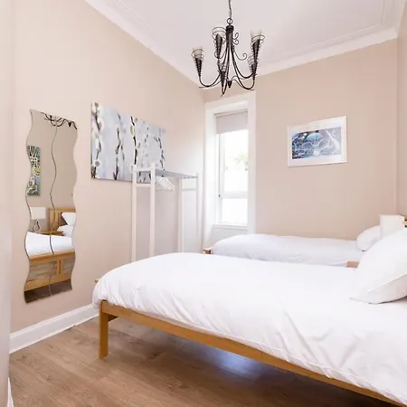 Joivy Family Flat Near Leith Эдинбург