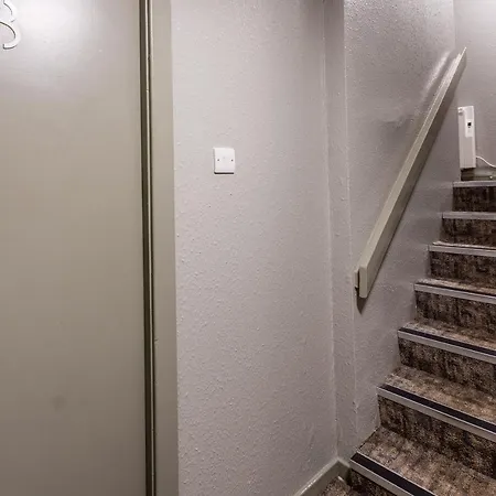 Destiny Student - Meadow Court *