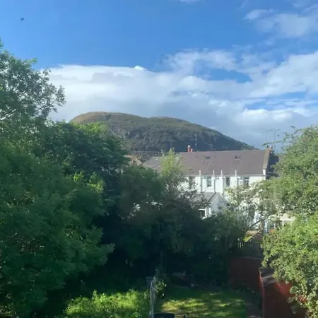 Peaceful 2 Bedroom In Prestonfield With Arthurs Seat Views Apartment