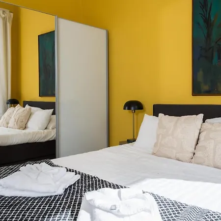 Apartment Stunning 2 Bedroom Flat In Trinity *