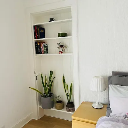 Ground Floor 1 Bedroom Flat In The Centre * Edinburgh