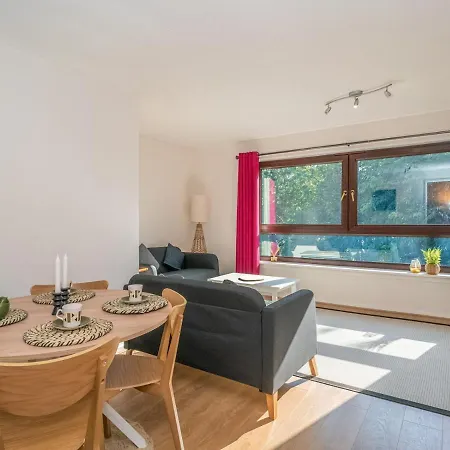 Newly Furnished 2bed Flat With Peaceful Views Apartment Edinburgh