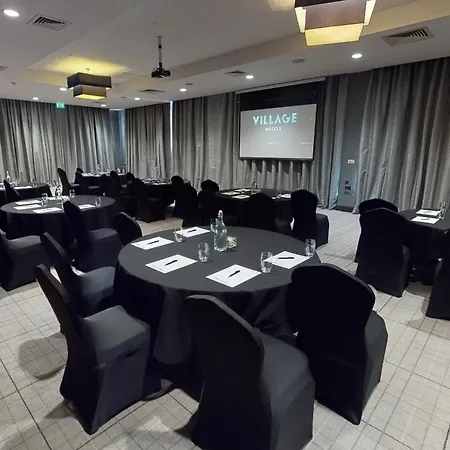 Village Hotel 4*