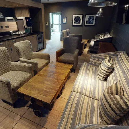 Hotel Village 4*