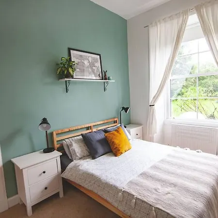 Apartment Spacious 1 Bedroom Flat With Garden In Newington Edinburgh
