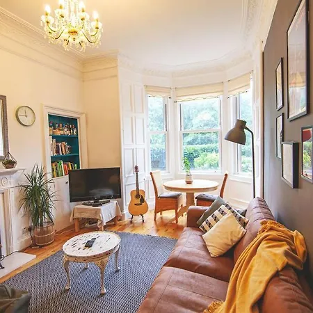 Apartment Spacious 1 Bedroom Flat With Garden In Newington Edinburgh
