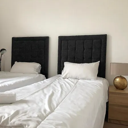Desirable By The City Centre * إدنبرة