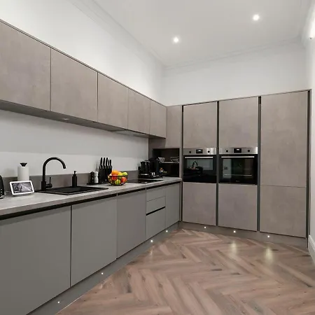 Luxury Georgian Retreat By Sovo شقة