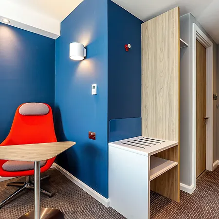 Holiday Express City West By Ihg 3*
