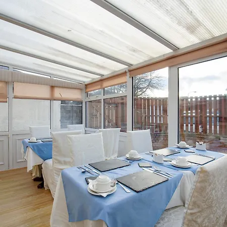 Arden Guest House, Craigmillar Castle 3* Edinburg