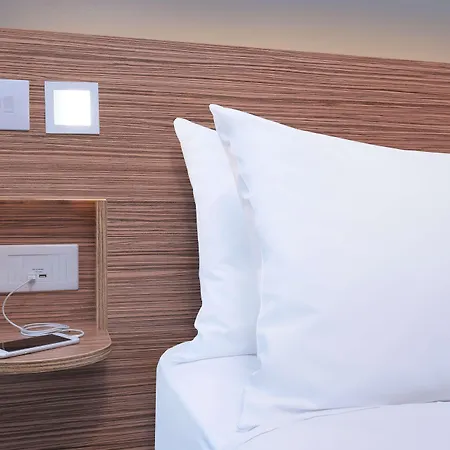 Hotel Travelodge 3*