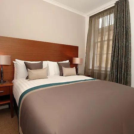 Stewart By Heeton Concept - 4* Edimburgo