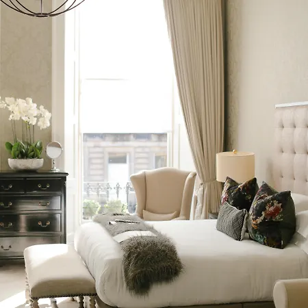 Nira Caledonia Edinburgh