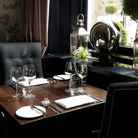 Nira Caledonia 4*