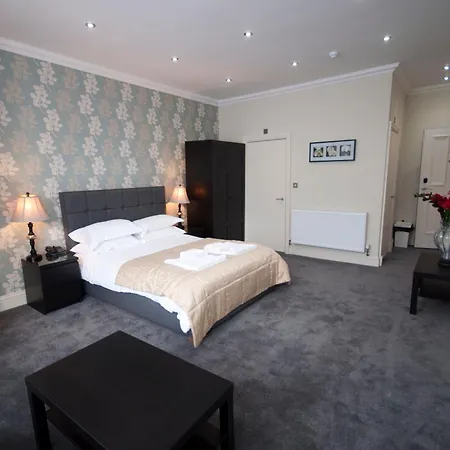 Apart-hotel Palmerston 4*