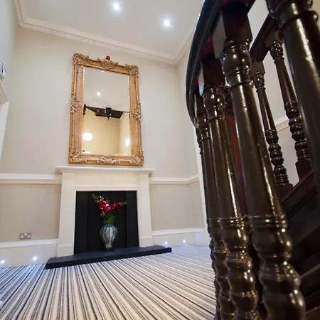 Palmerston 4* Edinburgh