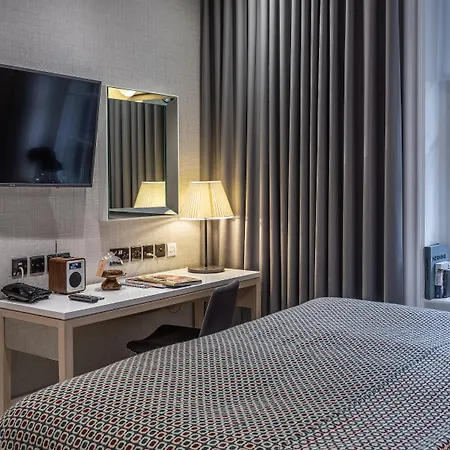 The On The Mile 4* Edinburgh