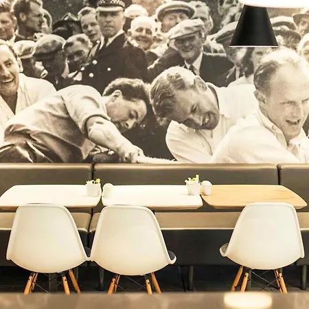 Отель Ibis Centre Royal Mile 3*