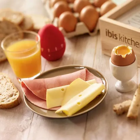 Ibis Centre Royal Mile 3*