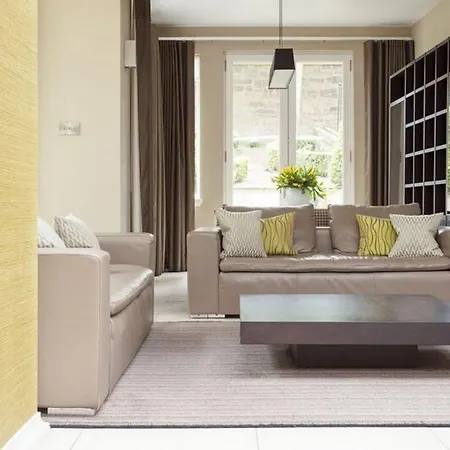 The Chester 5*