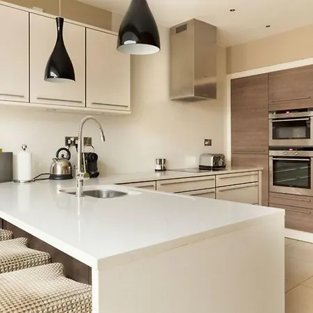 The Chester 5*