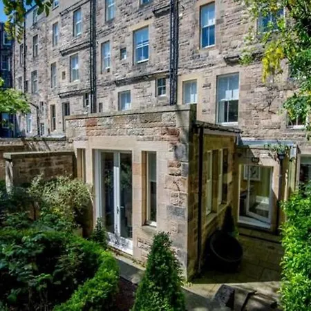 Apart-hotel The Chester 5*
