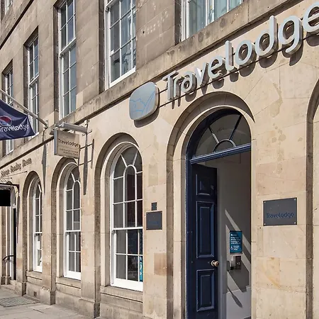 Travelodge Waterloo Place אדינבורו