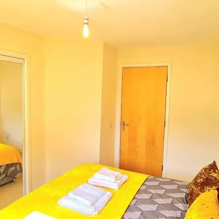 Appartement Elegant 2 Bedroom Centre - Free Parking - Private Balcony - Stunning Views