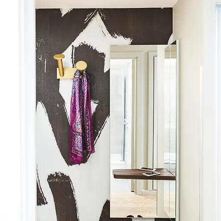 Adagio Royal Mile 4* Edinburgh