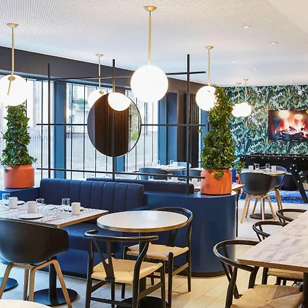 Adagio Royal Mile 4* Edinburgh