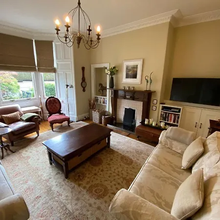 Braid Rd Stunning *