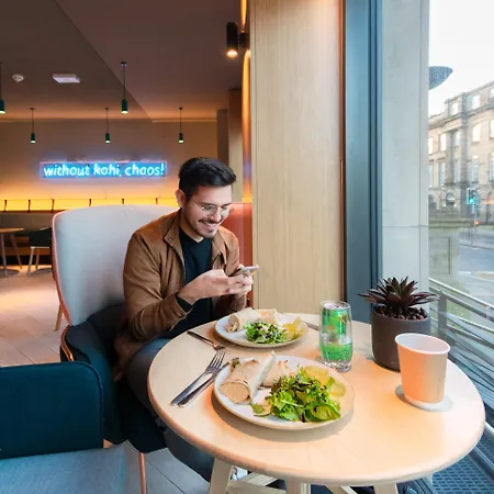 Yotel Hotel Edinburgh
