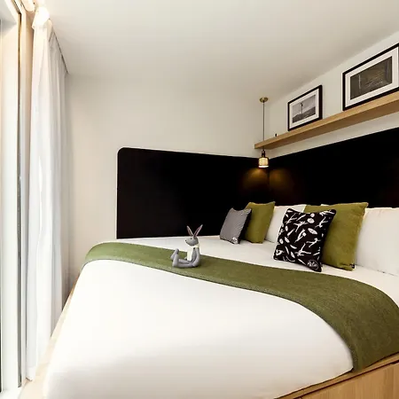Wilde Grassmarket Aparthotel 4*