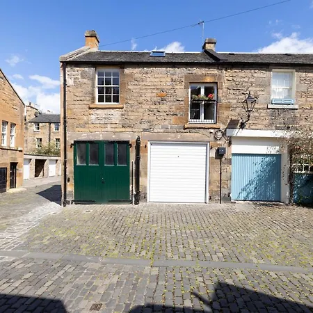 Joivy Charming Mews Flat Near The Dean Bridge *
