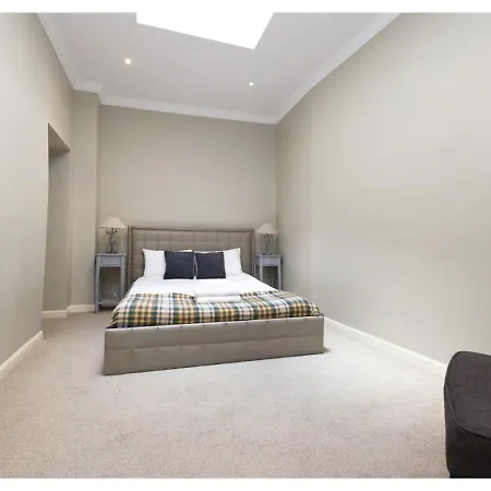 Royal Mile By Joivy エディンバラ