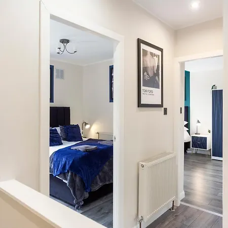 Stylish 3 Bed Abode-parking And Garden * Edinburgh