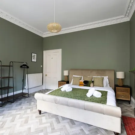 Joivy Homely By St Giles With Desk *