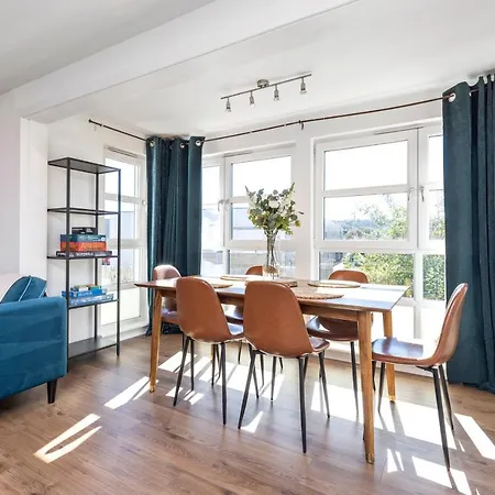 Joivy Modern 2 Bed Flat Near Murrayfield Stadium *