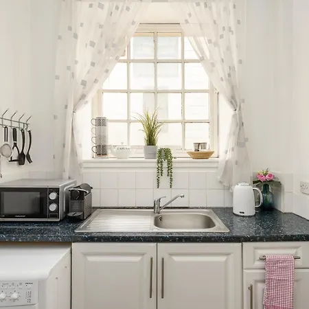 2 Bedroom Royal Mile Эдинбург
