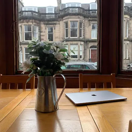 Joivy Adorable Flat Near West End