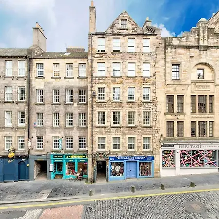 Joivy Lovely Flat On The Royal Mile Апартаменты