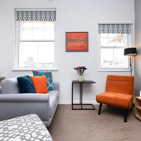 Apartment Altido Stylish 4-bed Flat In Old Town