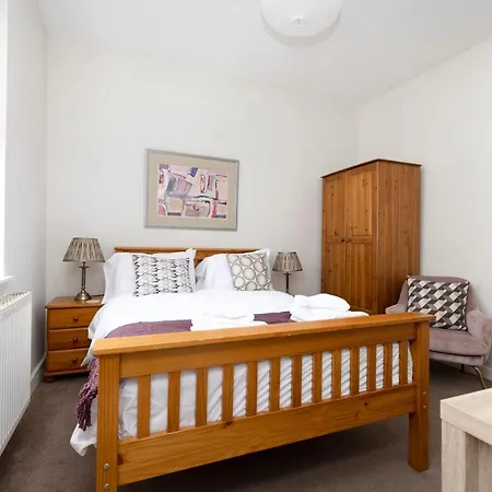 Apartment Altido Stylish 4-bed Flat In Old Town Edinburgh