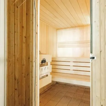 Appartement Central, Bright 2 Bed Flat - Pool & Sauna